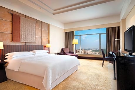Room, 1 King Bed, City View