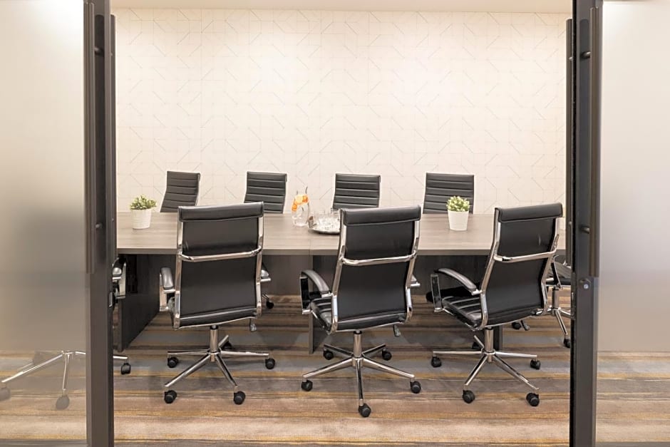 Holiday Inn Santa Ana-Orange County Airport By IHG