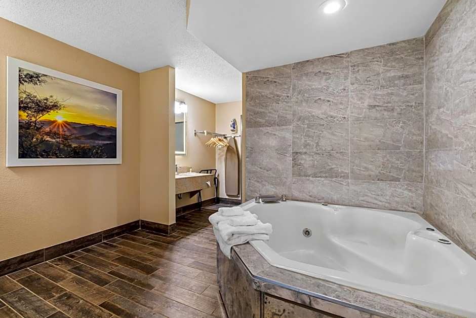 Days Inn by Wyndham Black River Falls