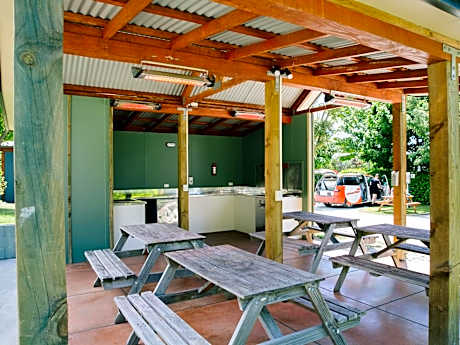 Quadruple Room with Shared Bathroom