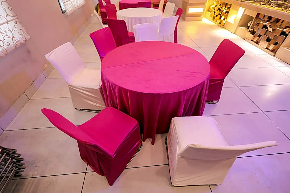 Hotel Krishnam Vrindavan – Near Banke Bihari Temple