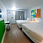 Impeccably cozy hotel room Developer Inn Express