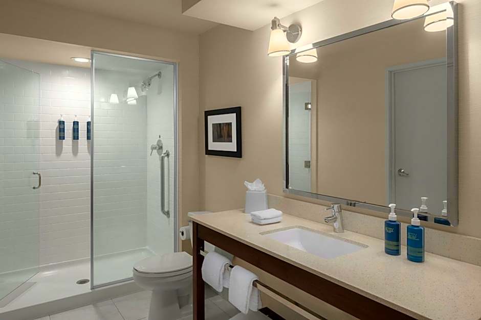 Four Points By Sheraton Downtown Seattle Center