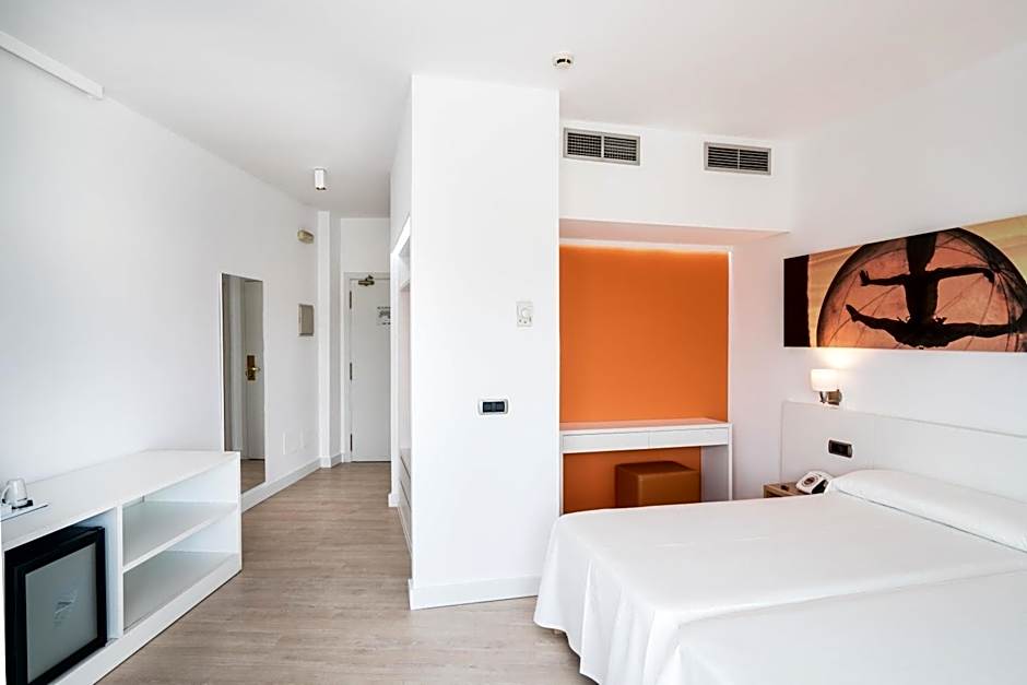 THB Ocean Beach-Adults Only