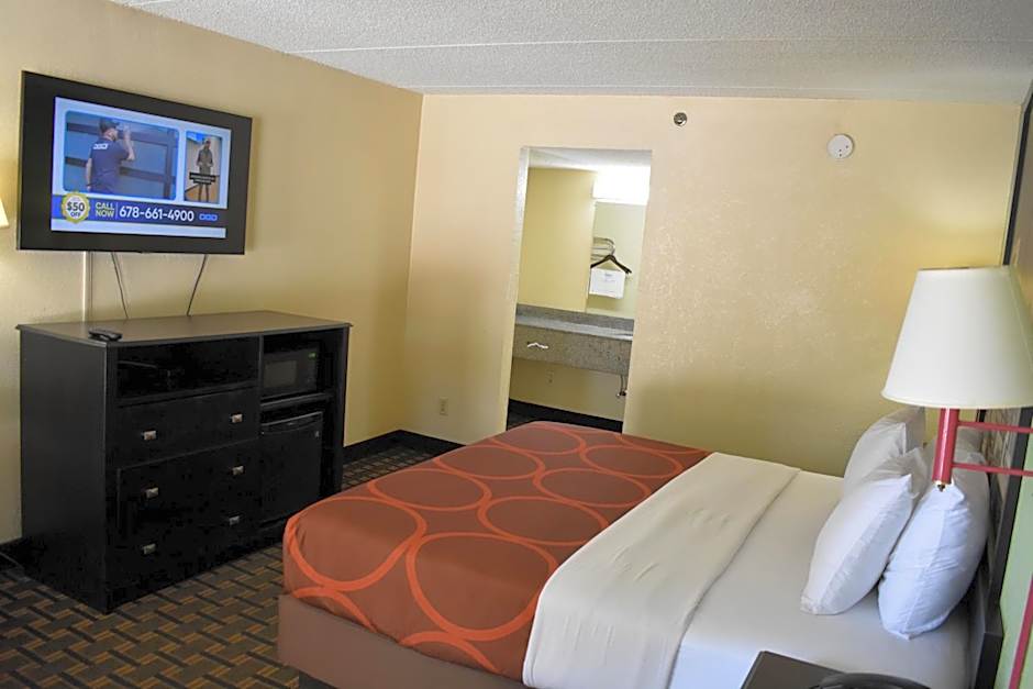 Super 8 by Wyndham Decatur/Lithonia/Atl Area