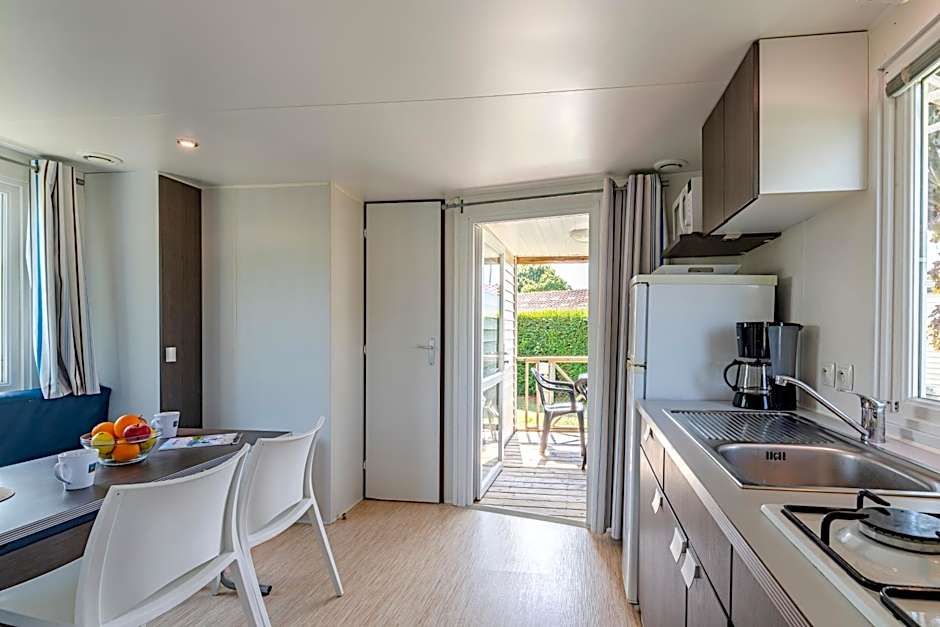 Photo 1 of 8 of Mobile Home
