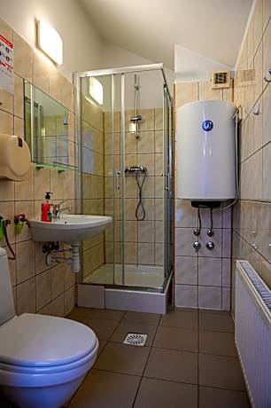 Twin Room with Private Bathroom