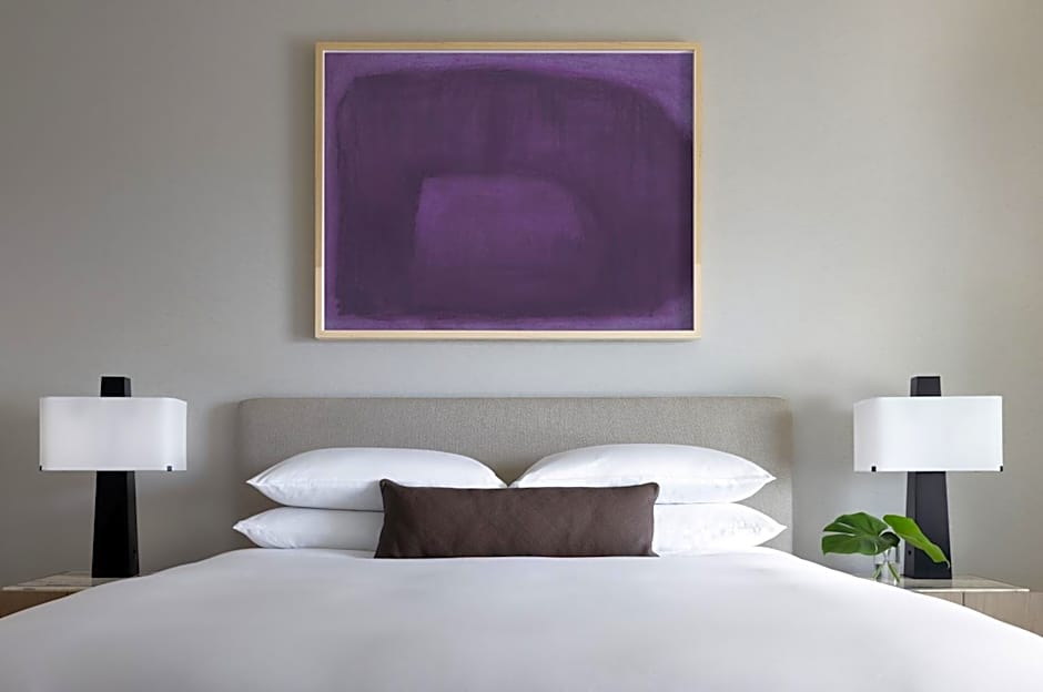 Kimpton Claret Hotel By IHG