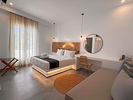 Deluxe Double Room with Shower