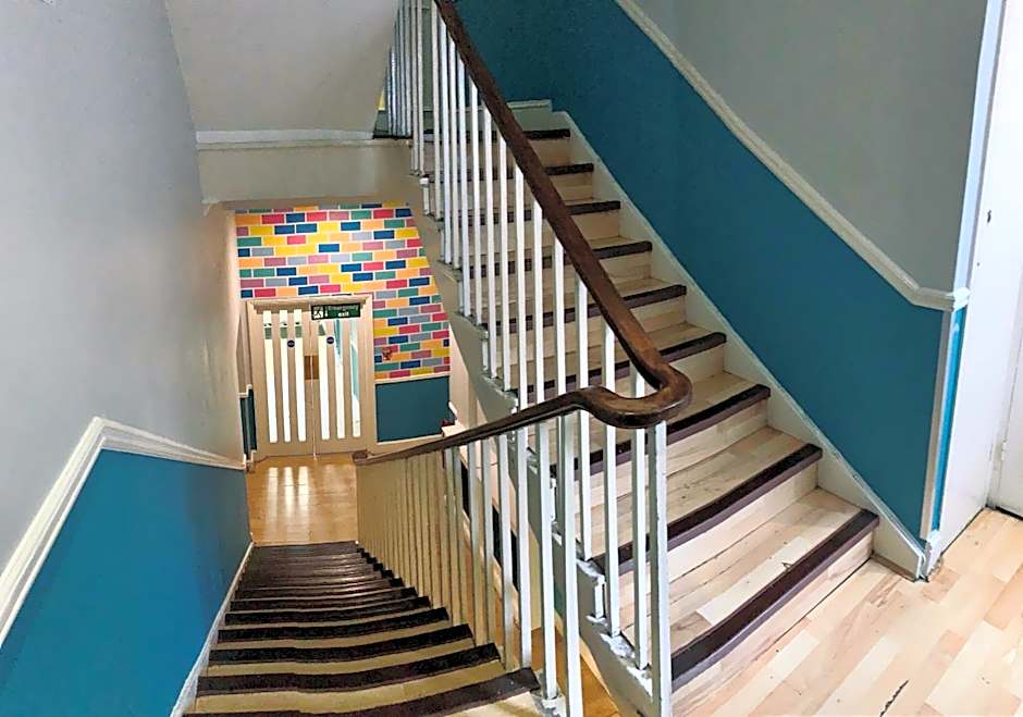 Smart Hyde Park View Hostel