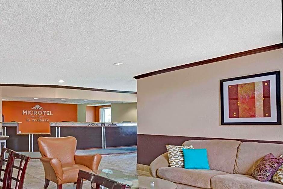 Microtel Inn & Suites By Wyndham Houston