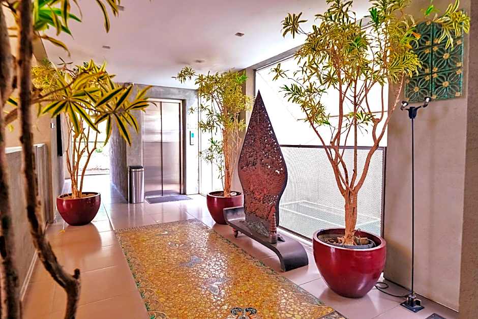 KoenoKoeni Boutique Hotel