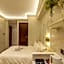 A Residence @ Between Hilton & Cititel Hotel