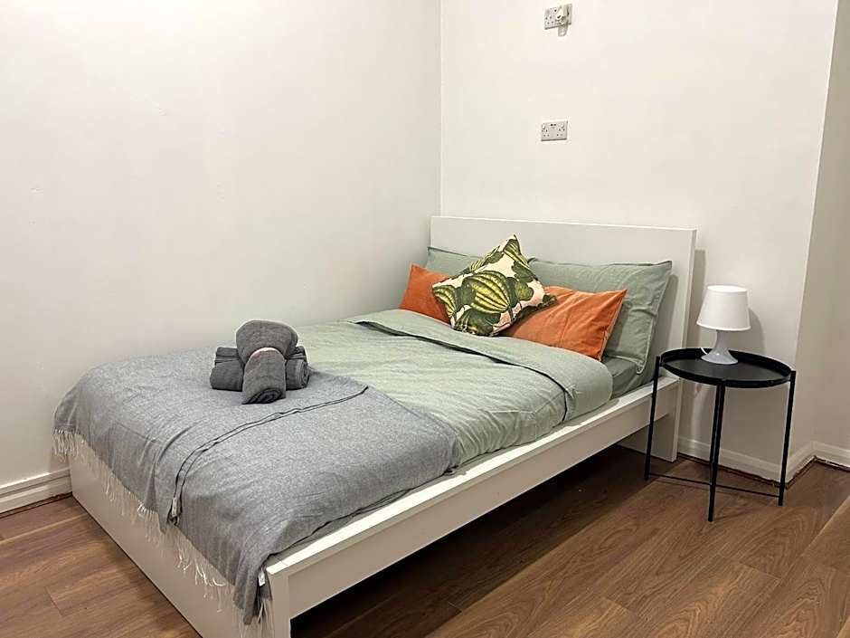 Onefam Waterloo 18-36 years old