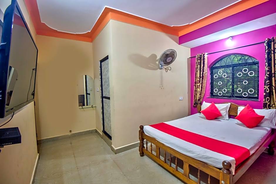 Dorris Beach Resort – Calangute, KY