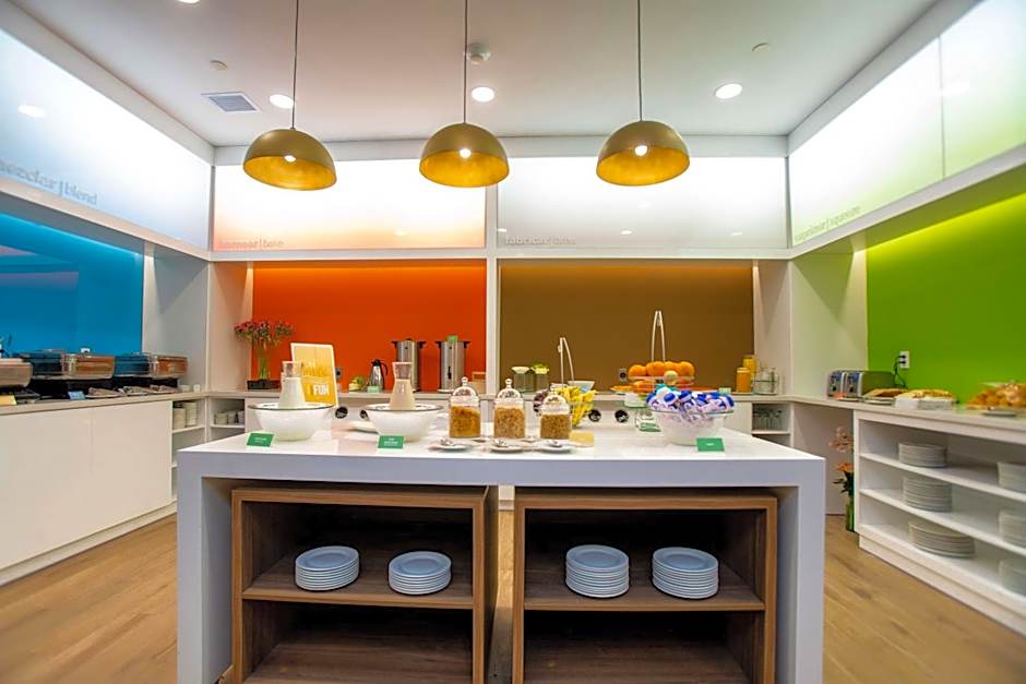 Hampton by Hilton Quito La Carolina Park