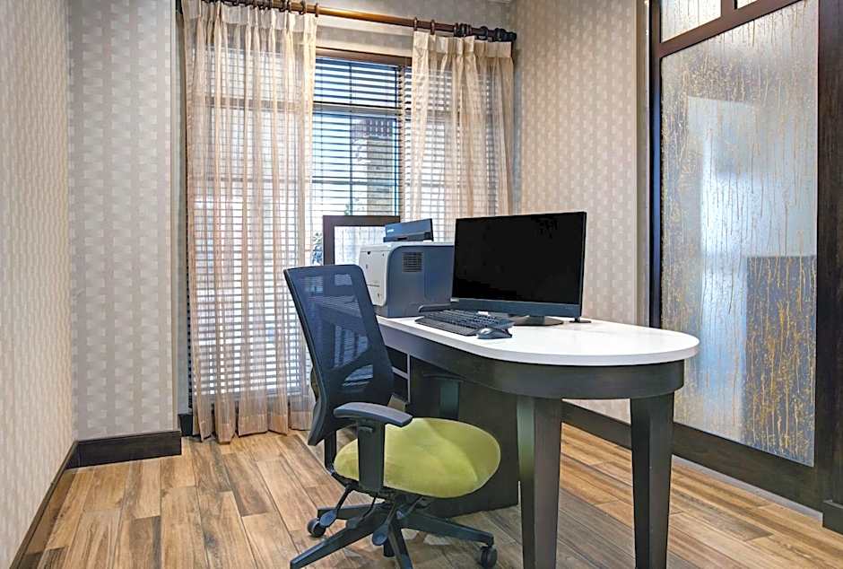 Homewood Suites By Hilton Charlotte/Ayrsley