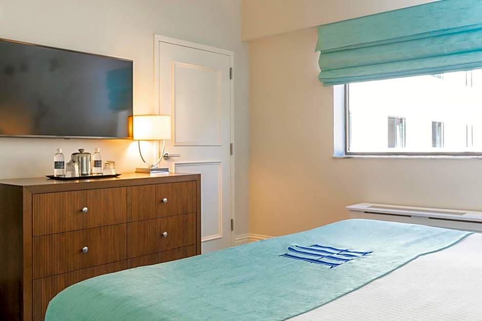 Photo 1 of 4 of 1 King Bed, Accessible