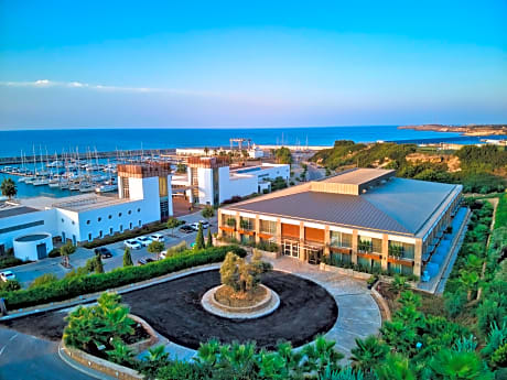Karpaz Gate Marina Hotel