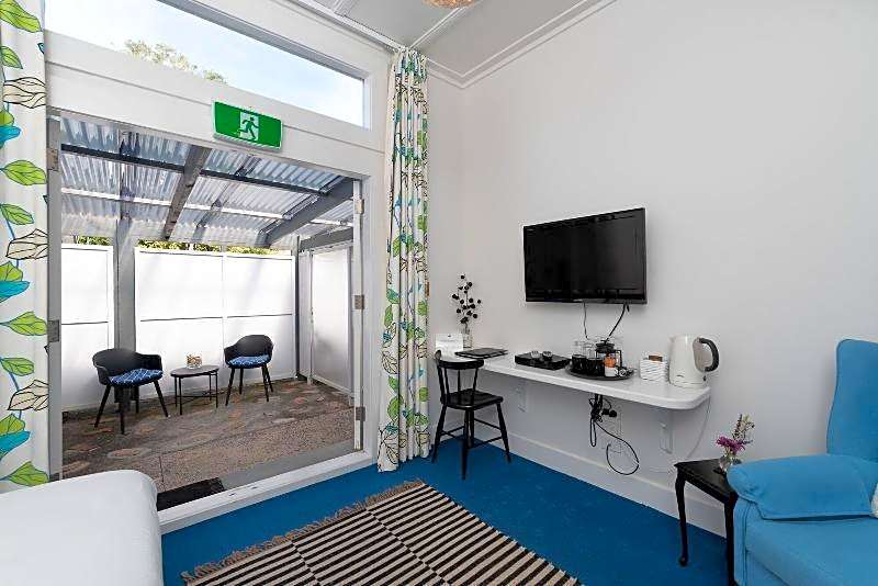 The Old Oak Boutique Hotel