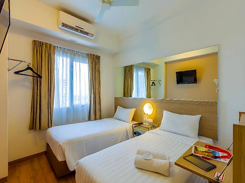 Monoloog Hotel Bekasi