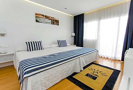 Superior Double or Twin Room (2 Adults + 2 Children)