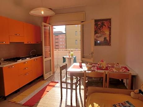 Comfy one-bedroom apartment with balcony and lift