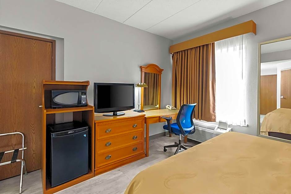 Quality Inn & Suites CVG Airport