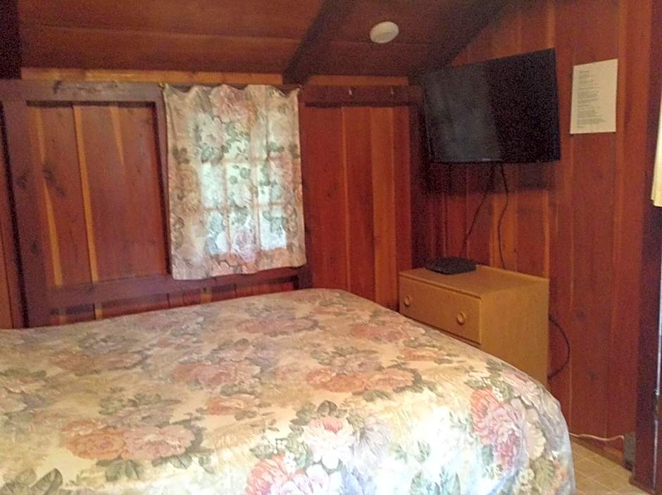 Photo 1 of 15 of Superior Cottage