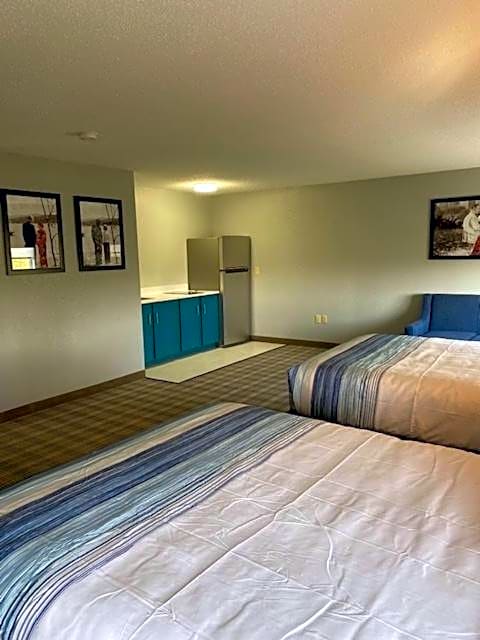 AmericInn by Wyndham Williamsburg
