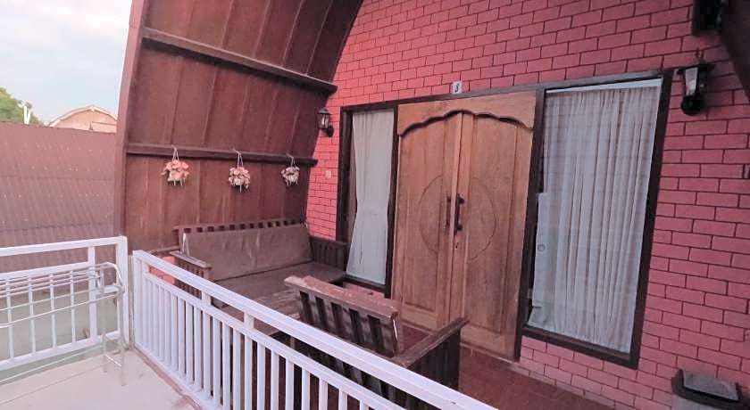 Banana Leaf Bungalow