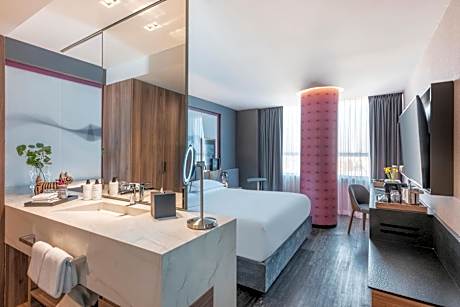 King Room with City View