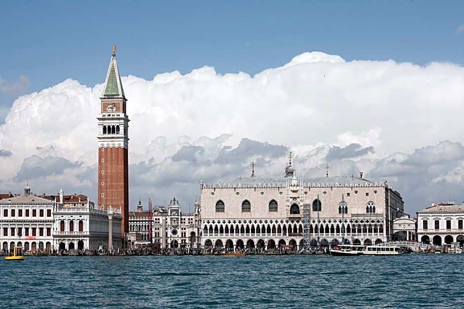 Ca' Della Loggia