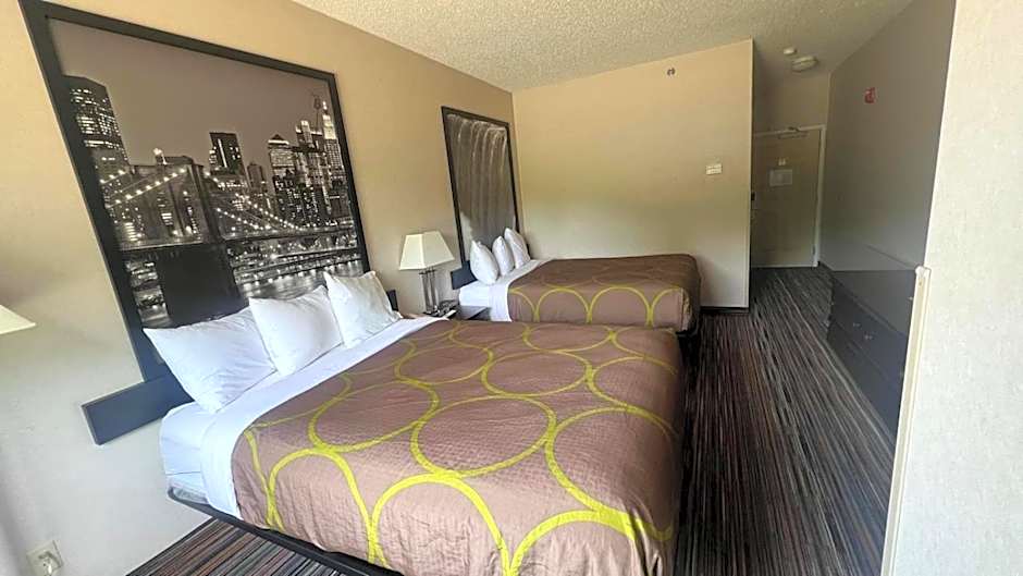 Super 8 by Wyndham Albany