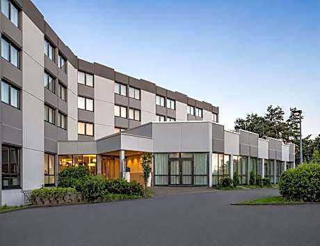 Sunday Hotel Frankfurt Airport Kelsterbach
