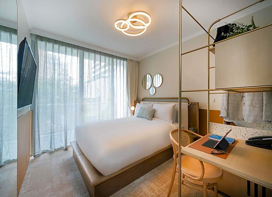 Mantra Terrace Hotel