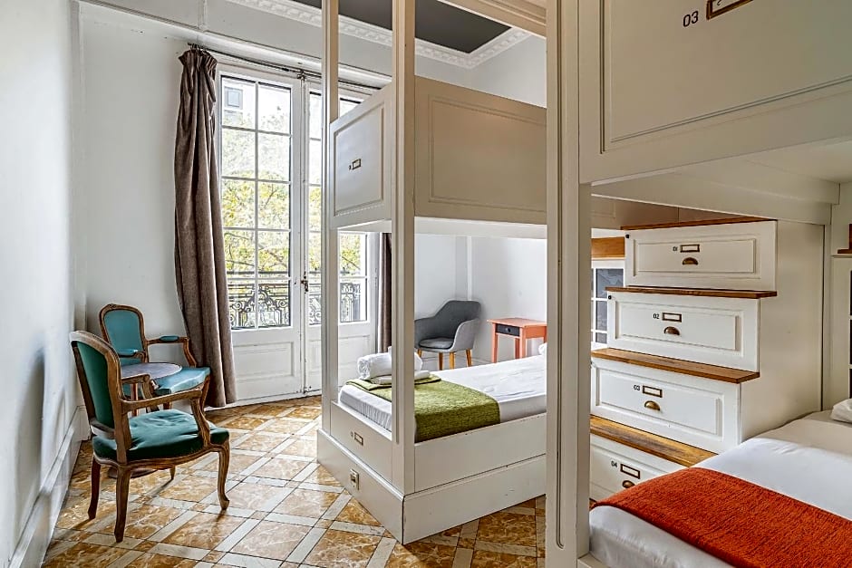 Casa Gracia Barcelona Hostel