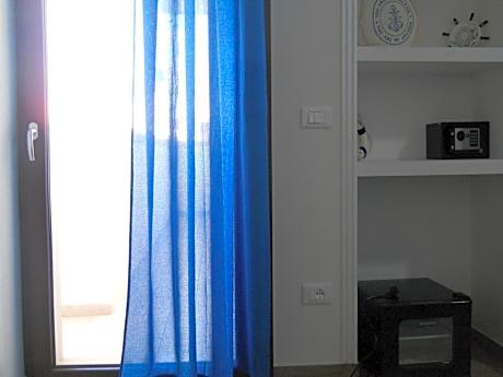 Quadruple Room with Private Bathroom