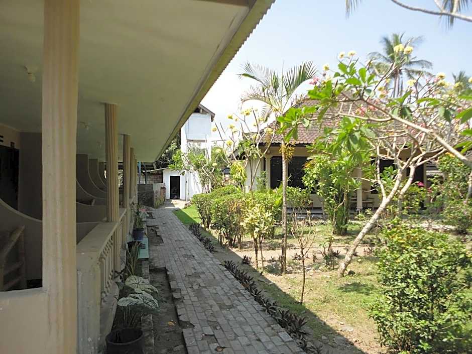 Pakuna Beach