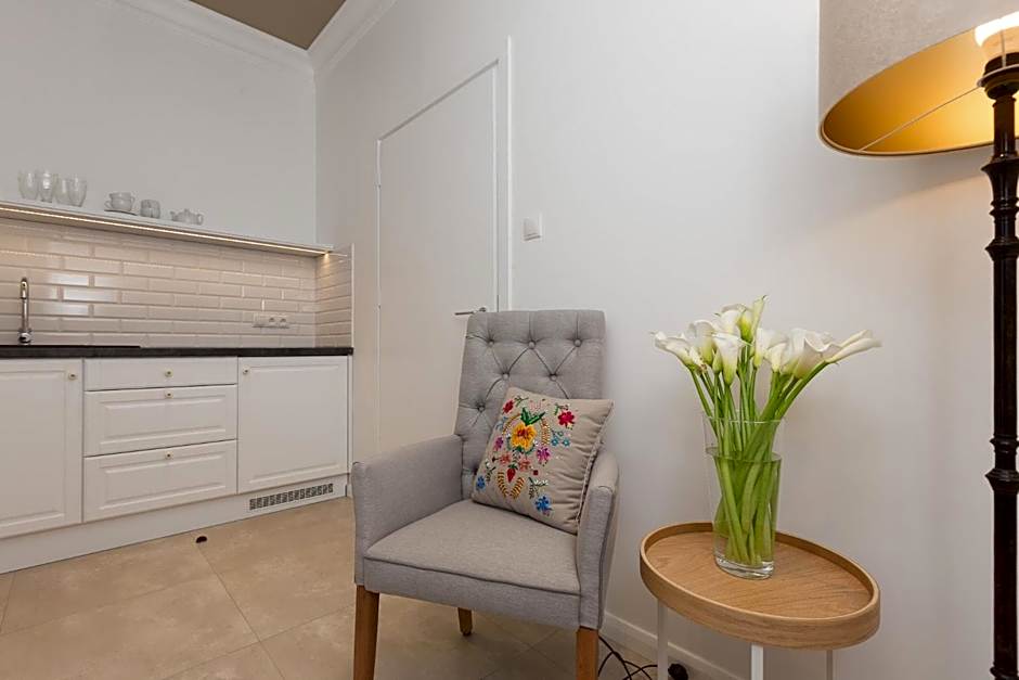 AVANTI Home
