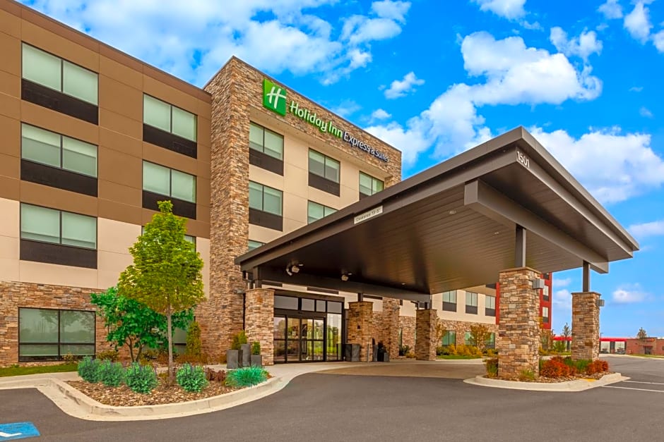 Holiday Inn Express and Suites Brunswick By IHG