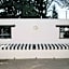El Rey Court