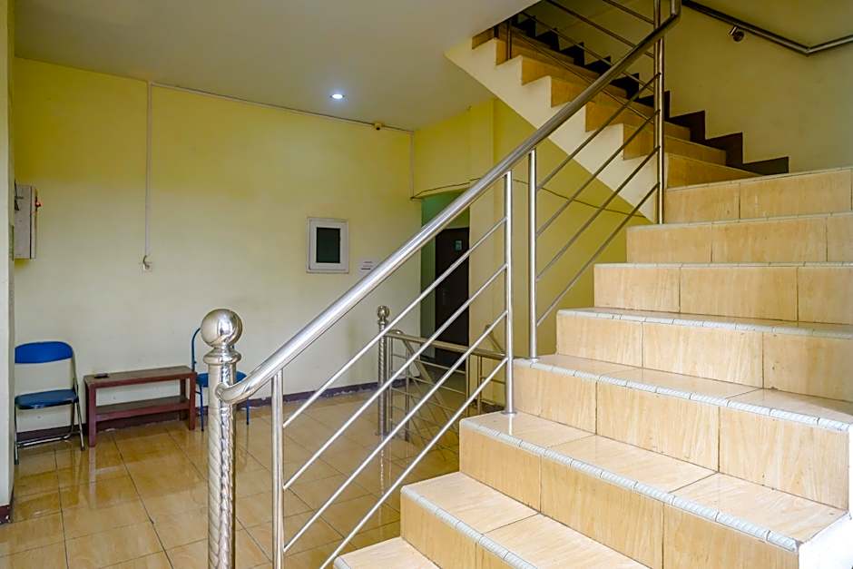 RedDoorz @ Jalan Japaris Medan