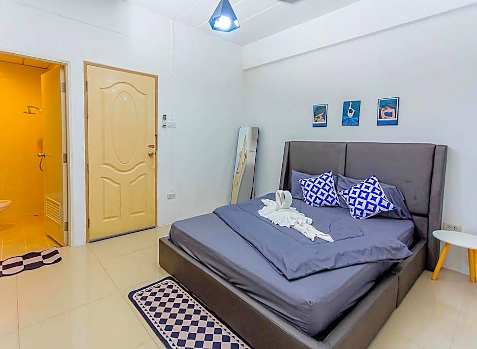 The Sunset Bangsaen Hotel