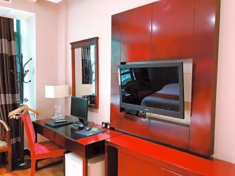 Deluxe Twin Bed