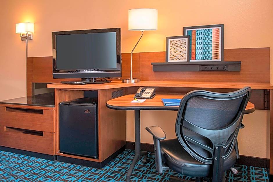 Fairfield Inn & Suites by Marriott Frederick
