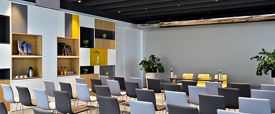 UNA Hotels The One Milano Hotel & Residence