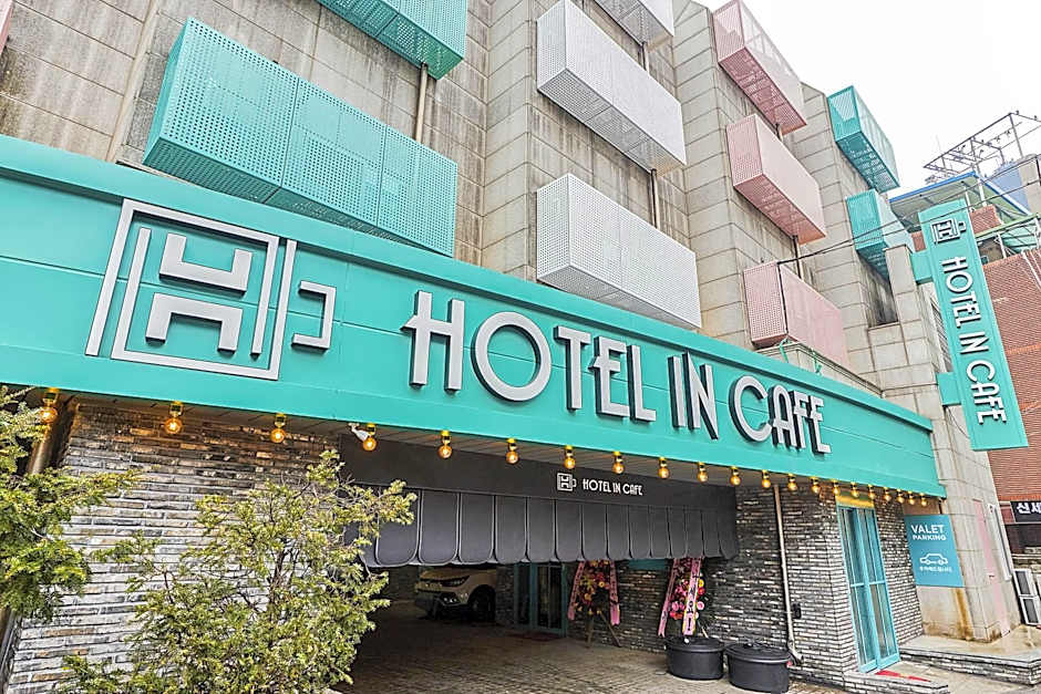 Guri Hotel in Cafe