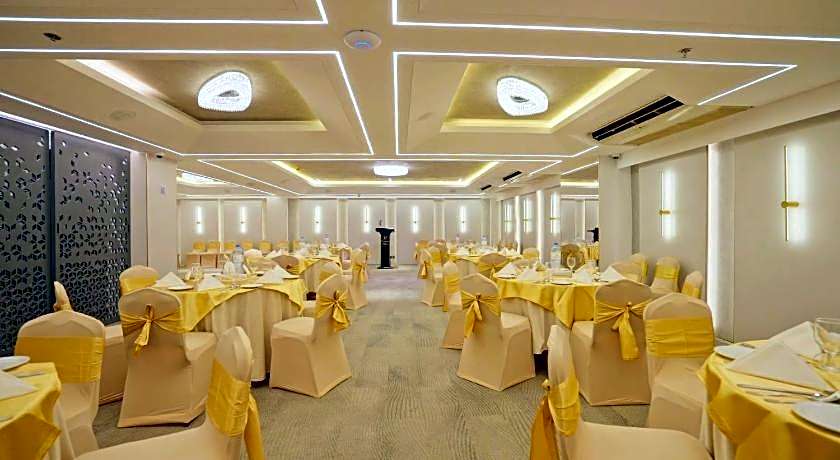 Platinum Grand Hotel