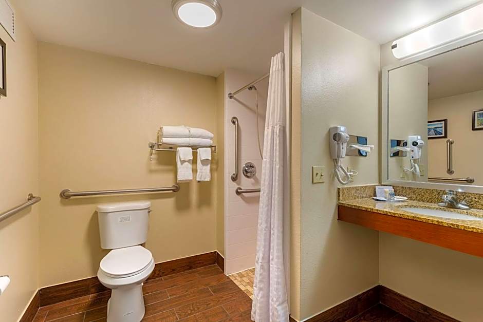 Comfort Inn & Suites Milford
